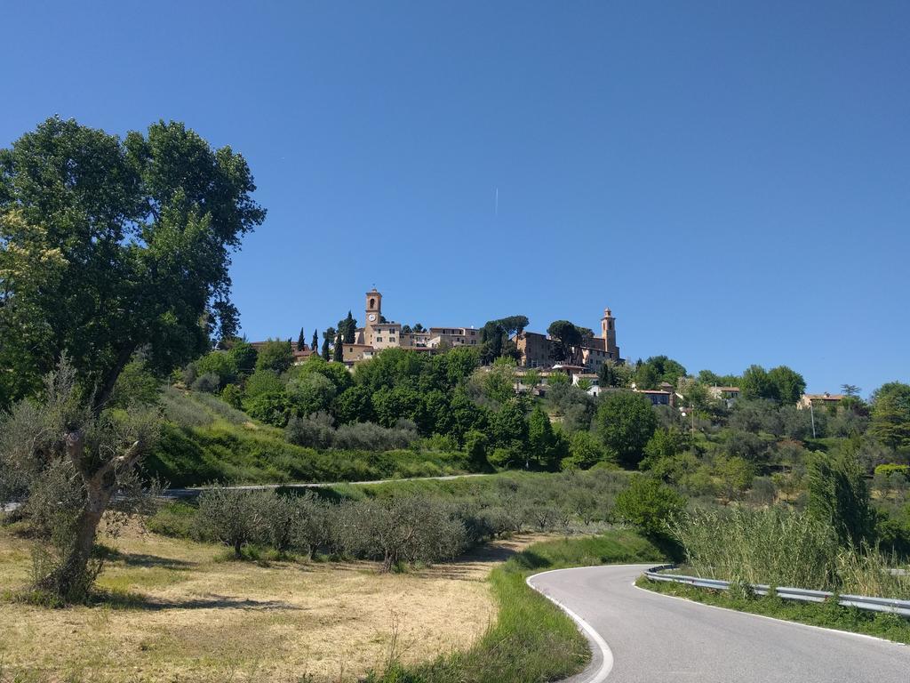 Casa Ghibellina Apartment Castelbellino ภายนอก รูปภาพ